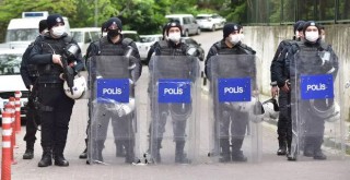 Beşiktaş'ta 13 kişi gözaltına alındı