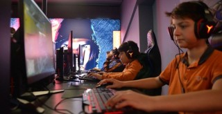 Öğrenciler Beşiktaş Lenovo Game On’daydı