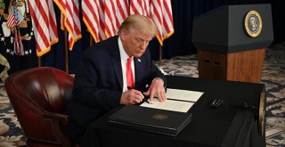 Trump'tan giderayak Türkiye'ye yaptırım