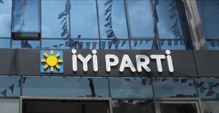 İYİ Parti milletvekili aday listesi açıklandı