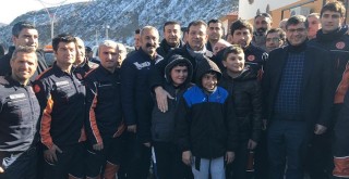 İstanbul, bütün Türkiye’ye el uzatmak mecburiyetinde