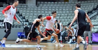 Hücum ve organizasyon çalıştılar