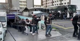 Hanutçulardan turistlere dayak: 96 kişi adliyeye sevk edildi