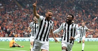 Cenk Tosun'dan Muslera'ya övgü!
