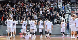 Beşiktaş Sompo Sigorta - Fenerbahçe Beko: 73-74