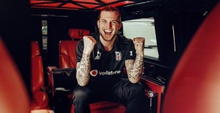 Karius'a övgü yağmuru