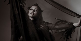 Melek Mosso'dan Unutan Kazanır tüm dijital platformlarda