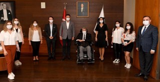 Kapak at! İyilik yap!