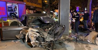 Demir parmaklıklara, sonra da reklam panosuna çarptı