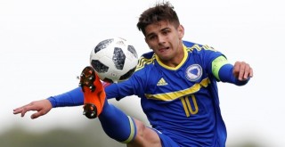 Devre arasında imzayı atacak