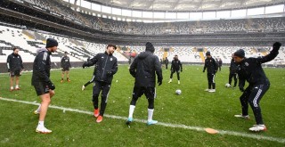 Beşiktaş'ta iki müjde birden! Josef de Souza ve Atiba...