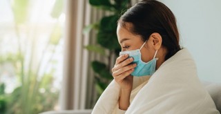 Uzmanlar Koronanın gerçek belirtisini açıkladı! Ateşi ve öksürüğü unutun