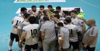 Beşiktaş Aygaz Takımı - İzmir Bş. Bld.: 28-30