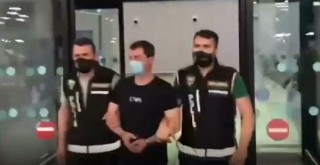 Kırmızı bültenle aranan suç örgütü lideri Türkiye'ye getirildi