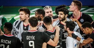 Potanın Kartalları zirveye uçuyor