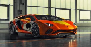 Lamborghini Aventador‘u tuvale dönüştüren sanatçı