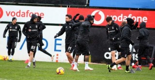 Sağanak yağmurda taktik çalıştılar