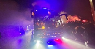 Ümraniye’de Beşiktaş'a coşkulu karşılama!