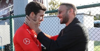 Beşiktaş'ta Cenk Tosun ve Salih Uçan yeni sözleşme için masaya oturdu!