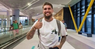 Beşiktaş'ın yeni transferi Lyanco, İstanbul'da!