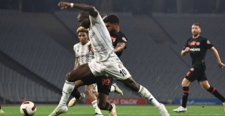 Beşiktaş'ta Aboubakar ıskaladı!