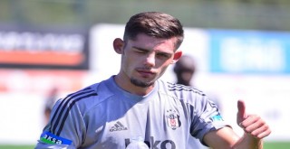 Yıldızlar Başakşehir maçında