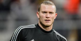 Karius, saç ektirerek Türkiye'den ayrıldı