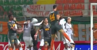 VAR'dan gelen penaltı kararı