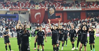 Beşiktaş çeyrek finalde!