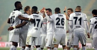 Beşiktaş ikinci yarıya galibiyetle başladı