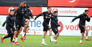 Sağanak yağmur altında antrenman