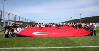 23 Nisan coşkusu ile antrenman