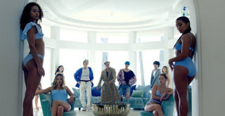 Müzik listelerinde üst sıralarda!