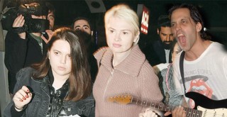 Seçkin Piriler, beni çocuklarımın önünde dövdü