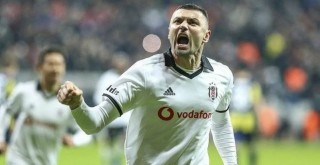 Burak Yılmaz fırtına gibi esiyor