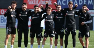 Ara vermeden çalışıyorlar