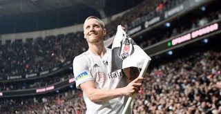 İngiliz basınında Beşiktaş için Wout Weghorst iddiası! Yeniden transfer etmek istiyor!