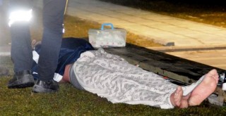 Arkadaşına kızıp denize atladı