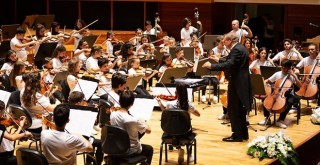 10. Yıl Marşı’ndan Mozart’a 23 Nisan’a özel konser