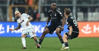 Beşiktaş - Galatasaray derbisinde gol, penaltı, kırmızı kart ve tartışmalı kararlar!