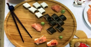 Beşiktaşlılara Sushi eğitimi