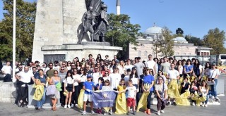 Gönüllüler Beşiktaş’ta çöp topladı!