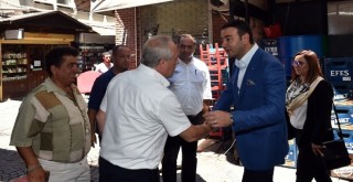 Başkan Rıza Akpolat mahalle ziyaretlerine Sinanpaşa'dan başladı