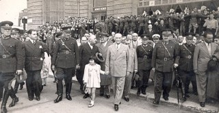 Fotoğraflarla Atatürk ve çocuklar