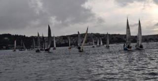 İstanbul Boğazı’nda yelken şöleni