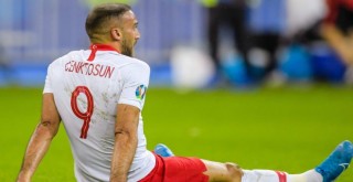 Siyah-beyazlılarda Cenk Tosun şoku