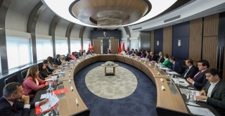 CHP’de neler oluyor? Yerel seçim mesaisinde kritik toplantı! Adaylar ne zaman açıklanacak?