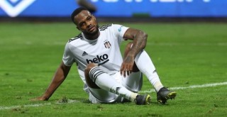 Cyle Larin devre arasını bekliyor