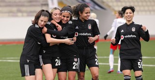 Beşiktaş Vodafone Kadın Futbol Takımı'ndan 10 pozitif vaka!