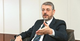 Hürriyet yazarı belediyecinin villasını sordu!